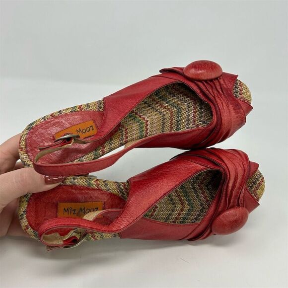 Miz Mooz Violin Red Leather Slingback Peep Toe Pumps Size 6 Button Detail - Picture 11 of 13